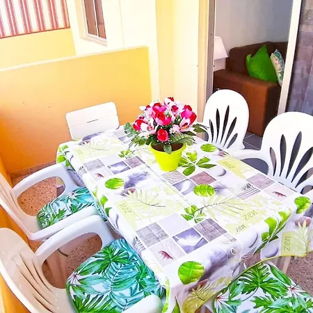 New And Beautiful In Cristianos, Free Wi-fi, Ocean View Appartamento *